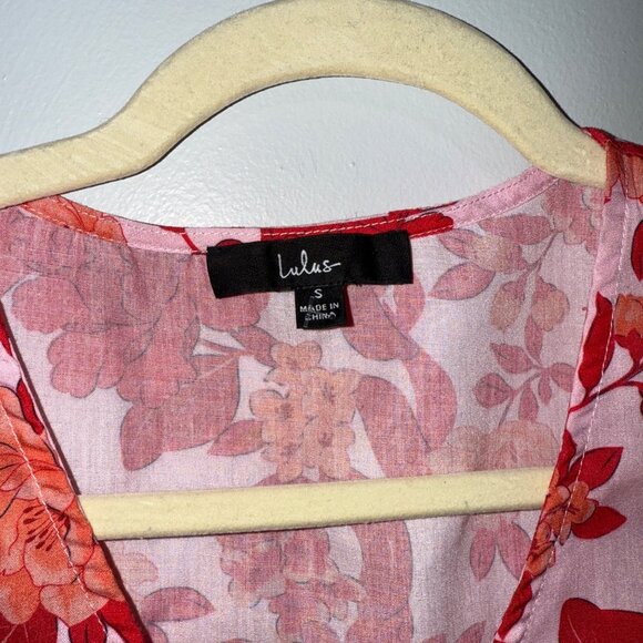 Lulus Floral Button-Up Blouse Crop Top Small V-Neck Short Sleeve Pink & Red - Picture 3 of 7